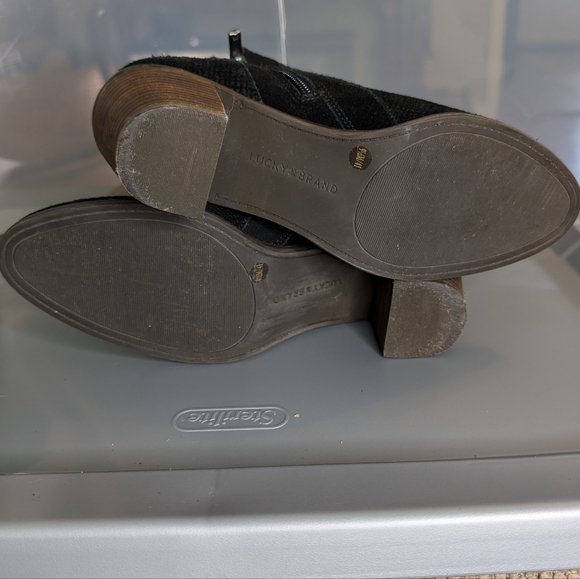 Lucky Brand LP Ponic 9.5 black suede check embossed 2.5" block‎ heel ankle boots - Picture 5 of 12